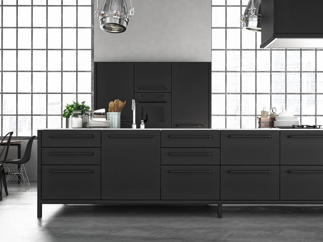 Styl industrialny i czarne meble kuchenne
