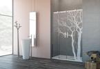 Grawerowanie szkła na kabinach prysznicowych – pomysł na dekorację wnętrz